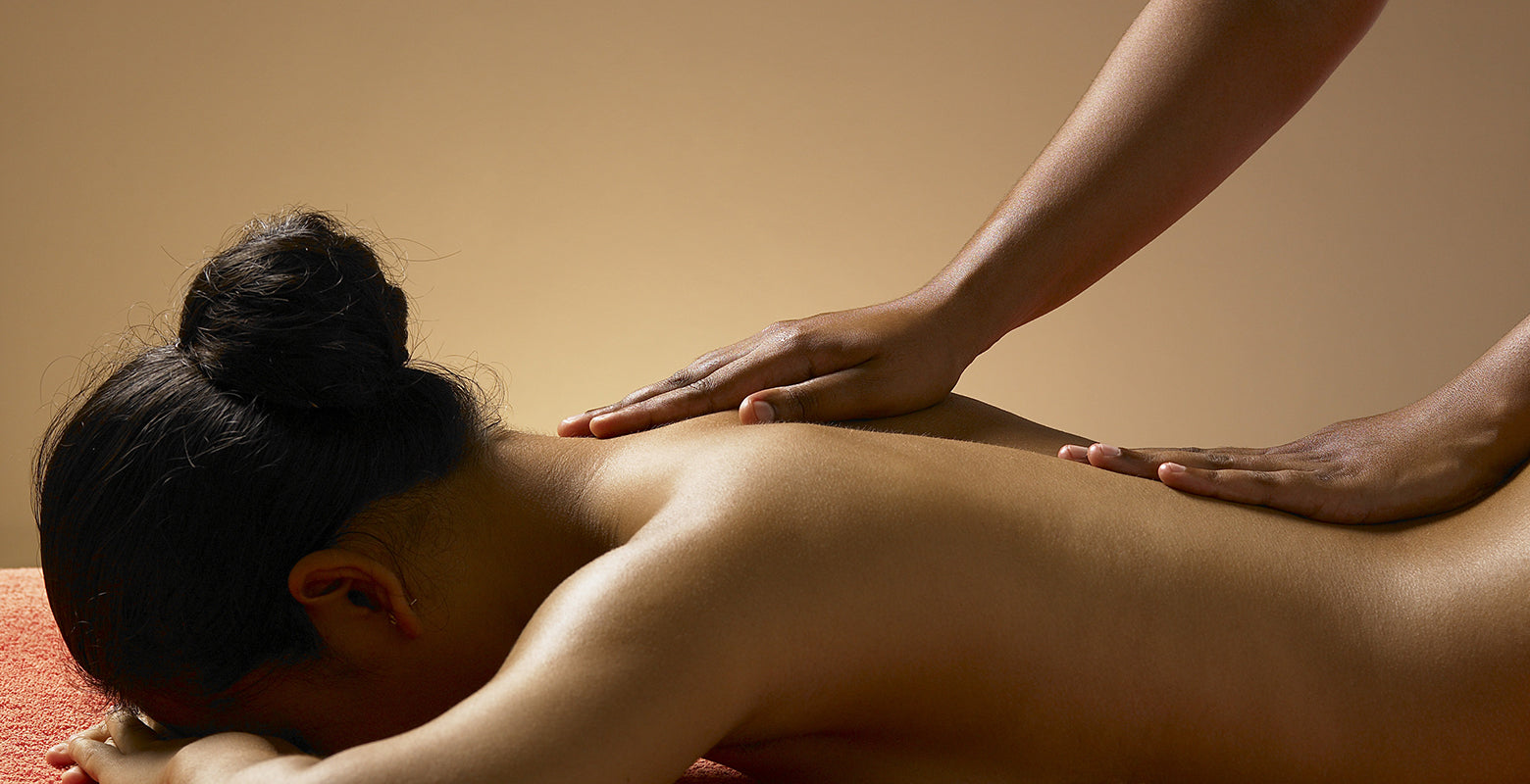 women relaxing during a deep tissue massage